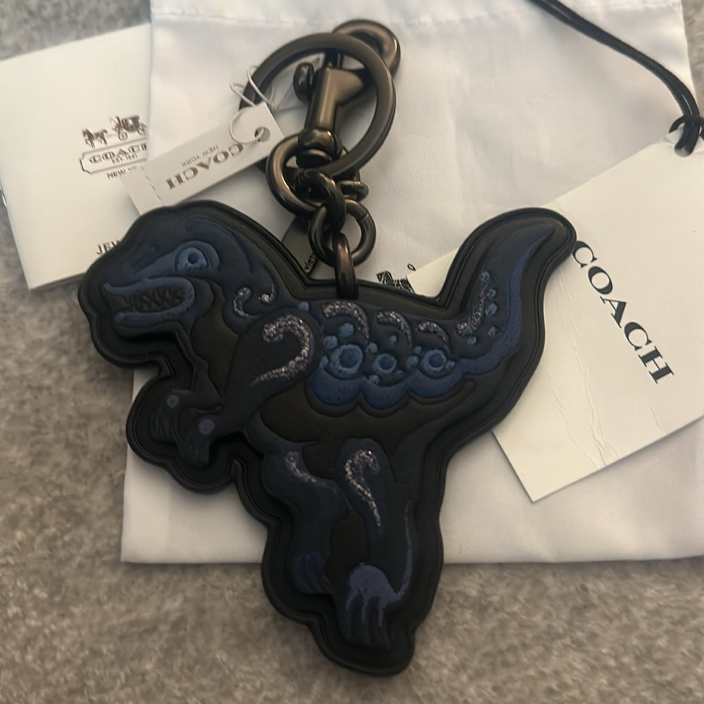 Coach Limited Edition RARE ZHU Jingyi  Rexy bag Charm Keychain Brand New 💜 - Picture 3 of 7